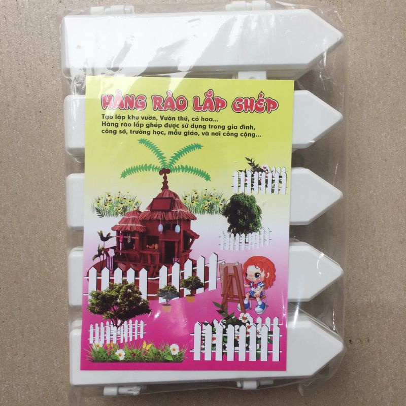 Hàng rào nhựa trang trí cây thông Noel