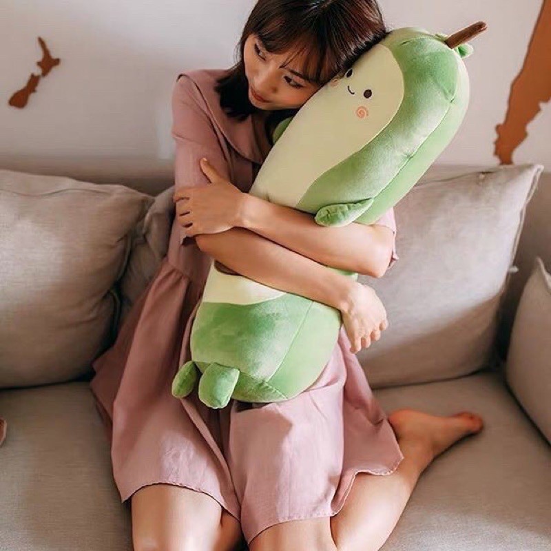 Gấu Bông Hình Trái Bơ Dài Size 50Cm Siêu Ngộ Nghĩnh Đươc Làm Bằng Vải Nhung Co Dãn 4 Chiều Nhồi Bông Gòn Trắng