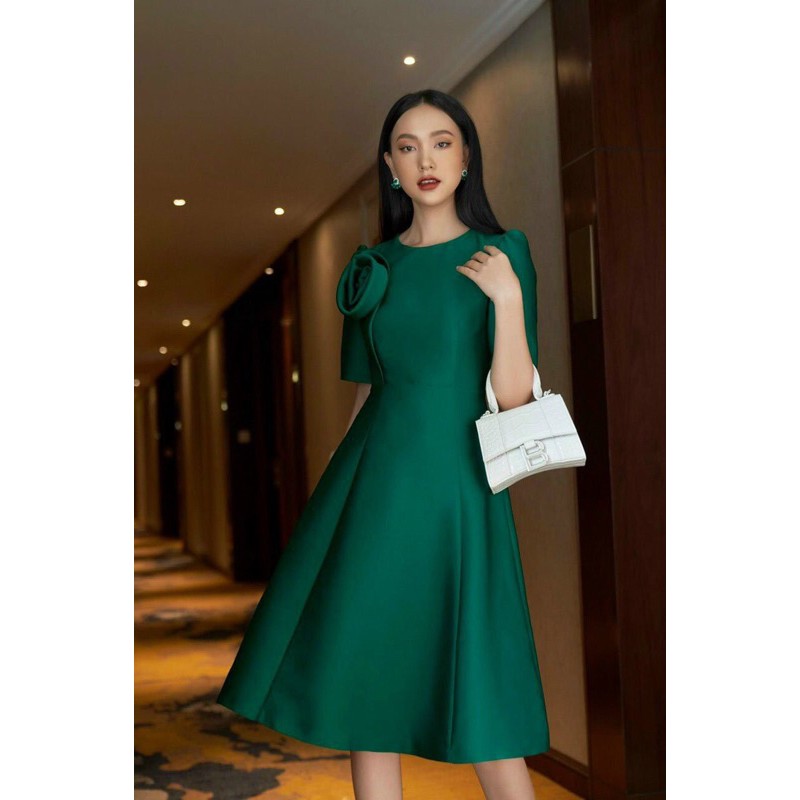 ĐẦM XOÈ TAY PHỒNG KẾT HOA HỒNG