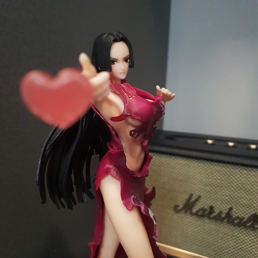 Figure / Mô hình Boa Hancock 30 cm có LED