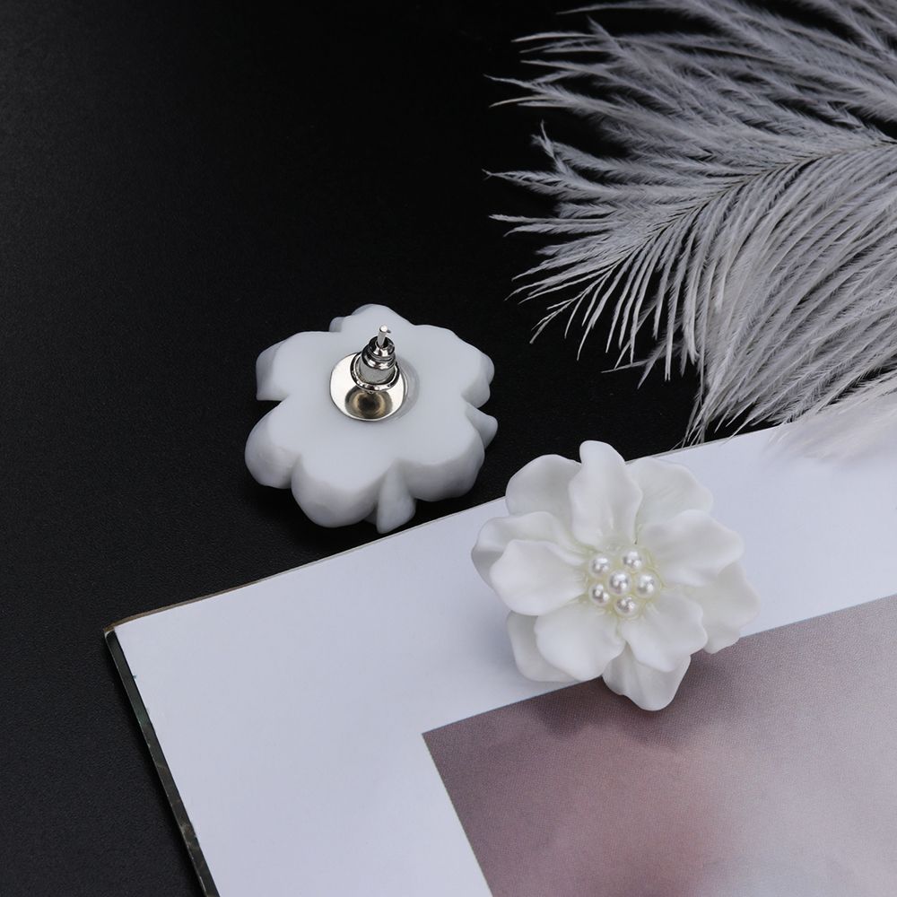 Bông Tai Hoa Trà Đính Ngọc Trai Nhân Tạo Phong Cách Boho