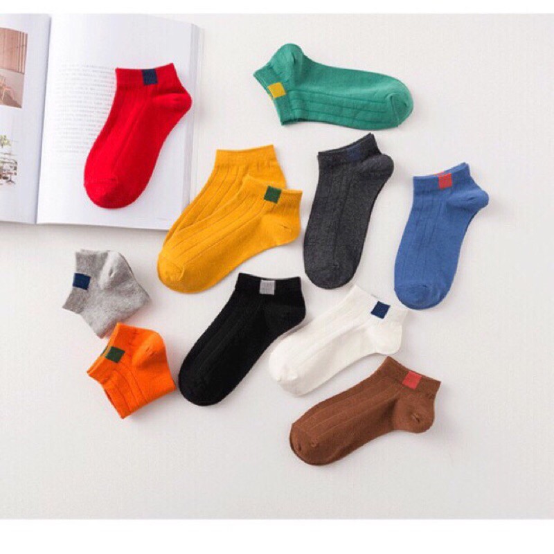 Tất vớ chấm vạch phong cách HQ