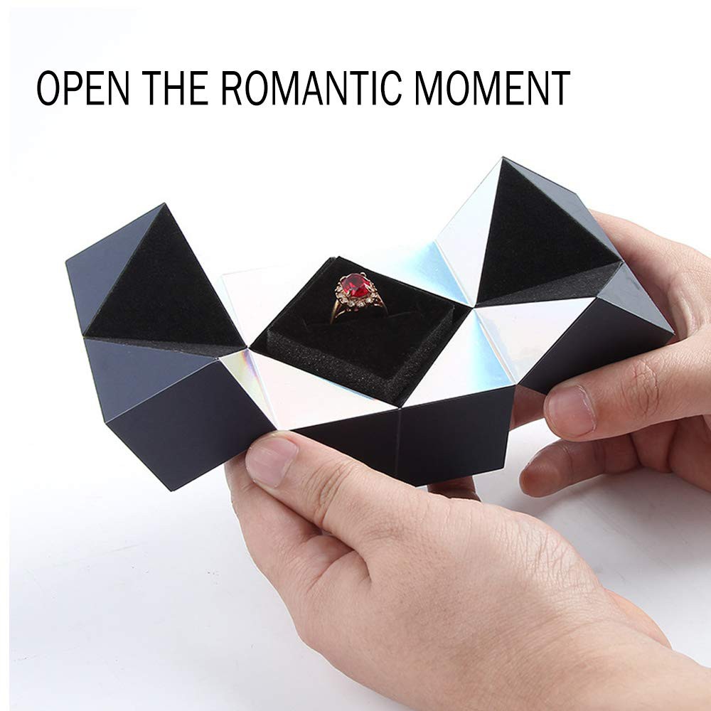 Hộp nhẫn ma thuật đính đá giả kim cương