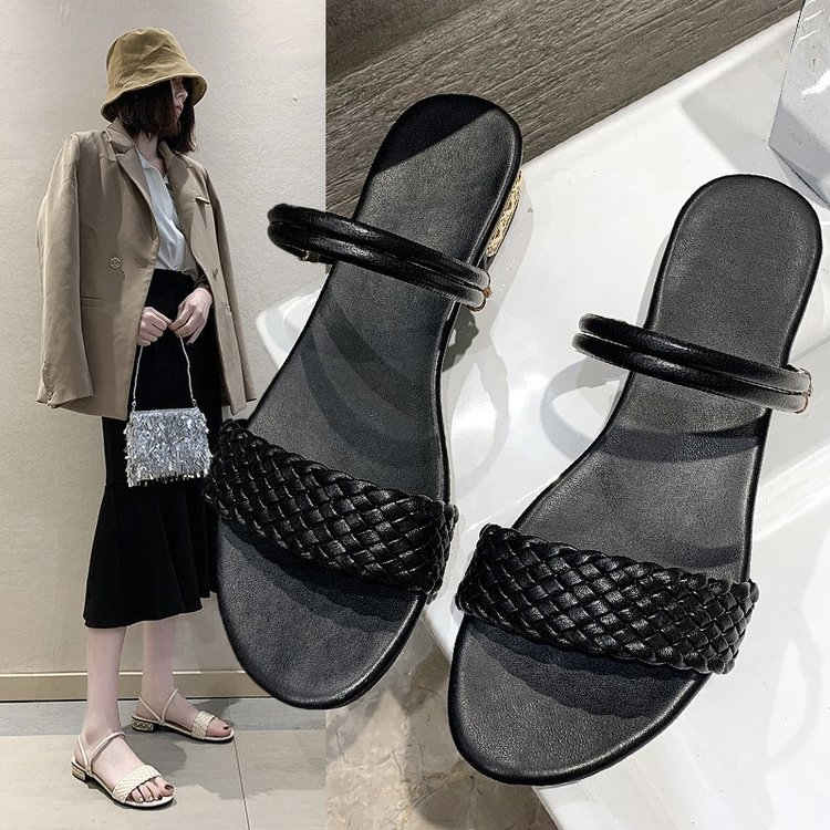 Xăng đan Nữ Hở Ngón Đế Thấp Mũi Tròn Thời Trang | BigBuy360 - bigbuy360.vn