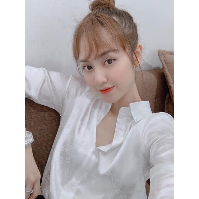 ÁO SƠ MI LỤA IN CHỮ CHÌM