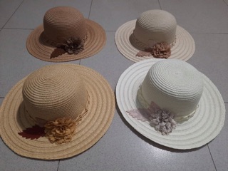 Nón vành đi biển