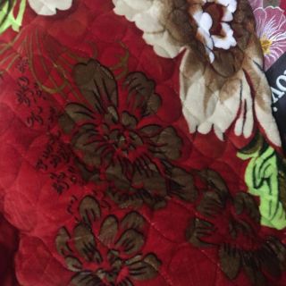 Thảm trải giường m8