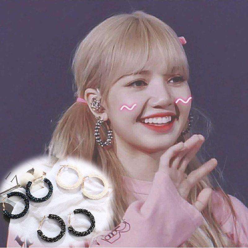 Khuyên tai tròn đính đá pha lê cổ điển