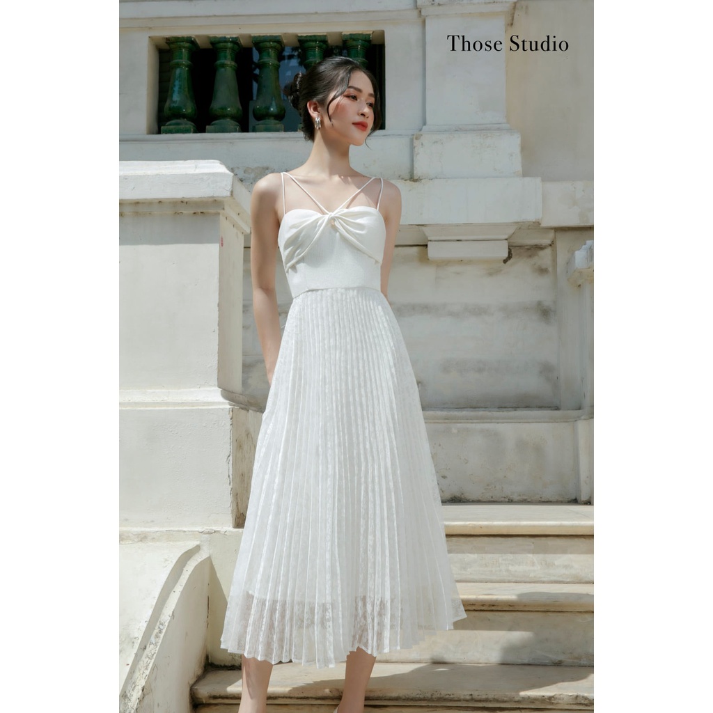 Váy đi biển, váy 2 dây dáng dài Those Studios nhẹ nhàng dập ly màu trắng Davina Dress