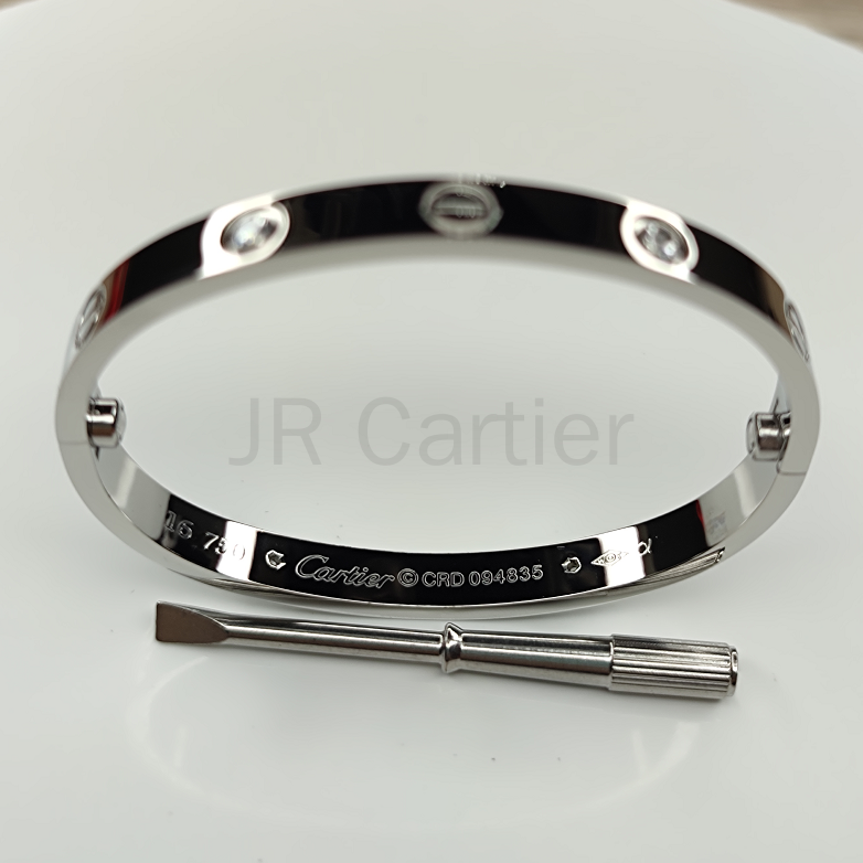 Vòng Tay Tình Yêu Mới 2021 Với Hộp Kim Cương 4 Kim Cương Có Thể Chọn Hộp