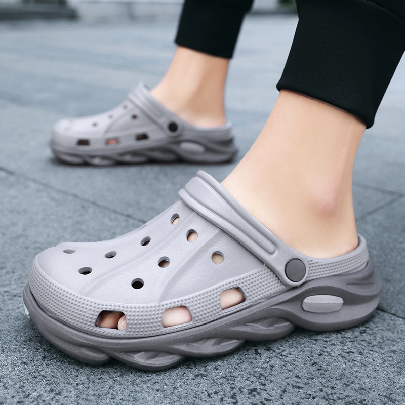 Dép Sandal Đi Biển Đế Mềm Bằng eva Có Lỗ Xỏ Ngón Cho Nam Ttg104