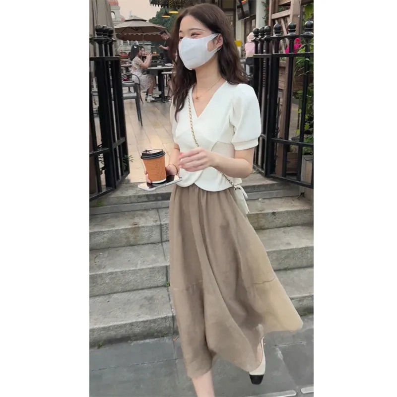 Bộ Áo Tay Ngắn + Chân Váy Thời Trang Mùa Hè 2022 Dành Cho Nữ