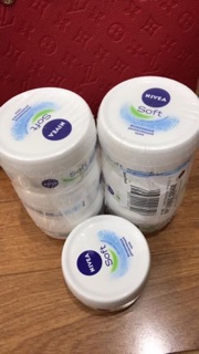 Kem dương da nivea của nước nga