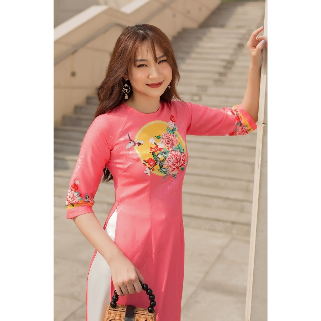 Áo Dài Cách Tân Nữ Màu Hồng Cổ Tròn Tay Lỡ Vải Gấm In Hoạ Tiết Lasentus | BigBuy360 - bigbuy360.vn