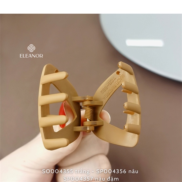 Kẹp tóc nữ càng cua Eleanor Accessories hình tam giác phong cách basic phụ kiện tóc 4355