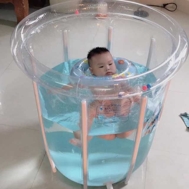 Bể bơi thành cao