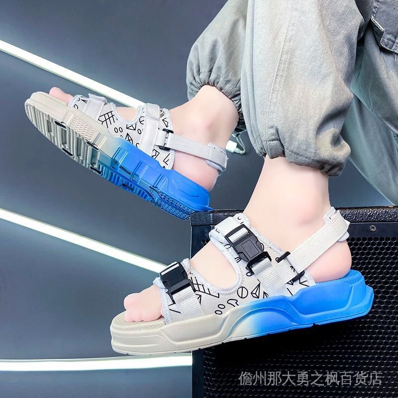 Dép Sandal Thoáng Khí Phong Cách Mới Mùa Hè Cho Nam