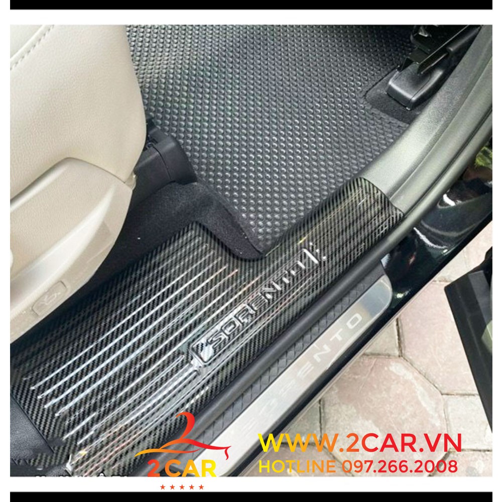 ỐP bậc chân, nẹp bước chân xe Kia Sorento 2021 chất liệu cacbon cao cấp