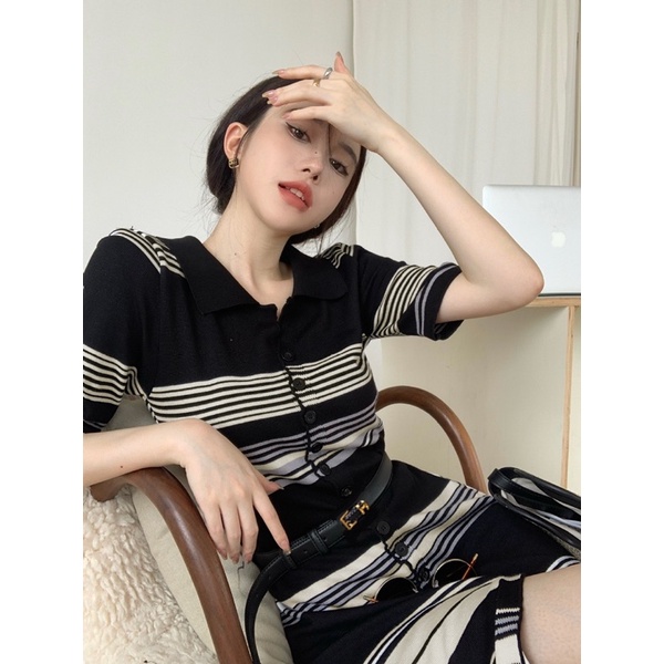 Váy Len Kẻ Dáng Dài Phong Cách Hàn Quốc Mở Cúc Dọc Thân Phom Suông Rộng Rất Dễ Mặc Bầu Bí Mặc Thoái Mái