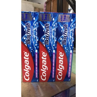 Kem đánh răng Colgate Maxfresh 230g tặng kèm