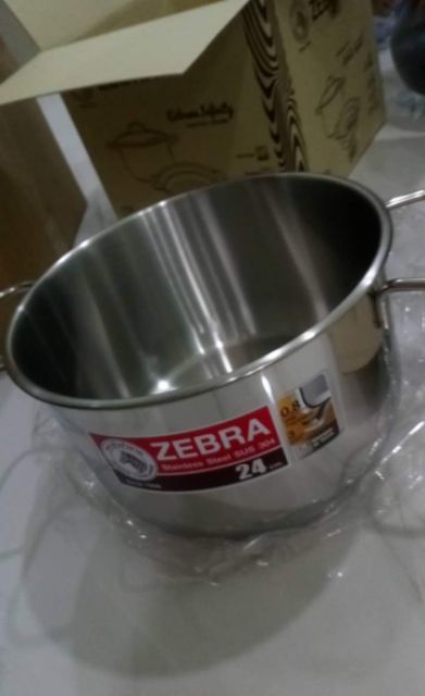 Bộ nồi xửng hấp Zebra Thái Lan 24cm-6.2L-3 đáy-163640, nắp kính, Inox 304. Lồng hấp cao 10cm