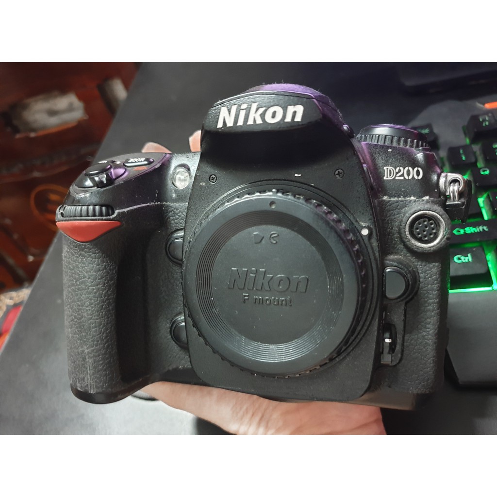 Máy ảnh Nikon D200 - Mới 90%