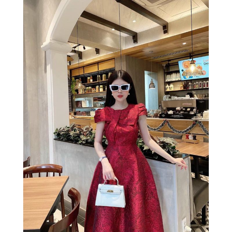 Đầm gấm dự tiệc Nơ Sixdo_video thật SP( váy thứ 2 trong video) | BigBuy360 - bigbuy360.vn