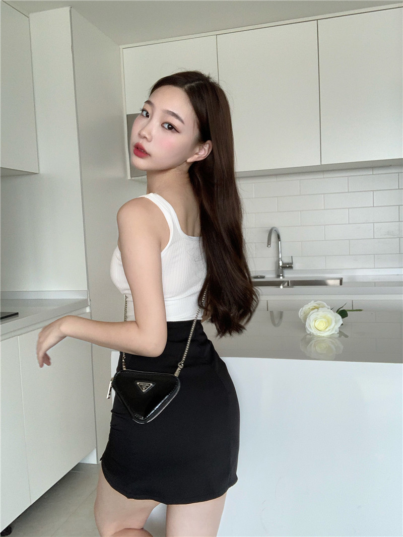 Korean fashion sexy high waist all-match Mini solid color skirt women