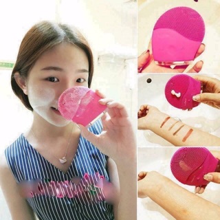 Máy rữa mặt masage rung tạo bọt