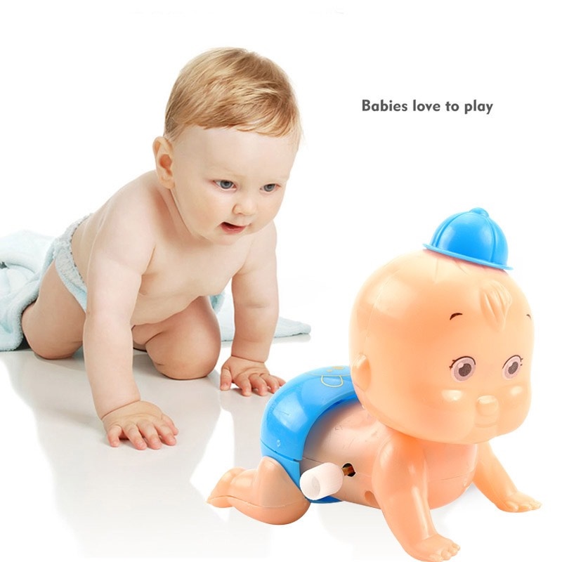 Em bé bò bằng dây cót