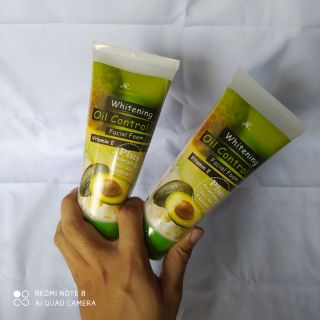 Mila1618 sữa rửa mặt bơ aron thái lan