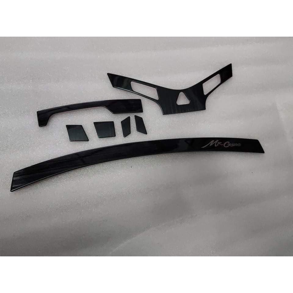 Ốp mặt dưỡng xe cruze, cdx, lacetti se sx màu đen xước