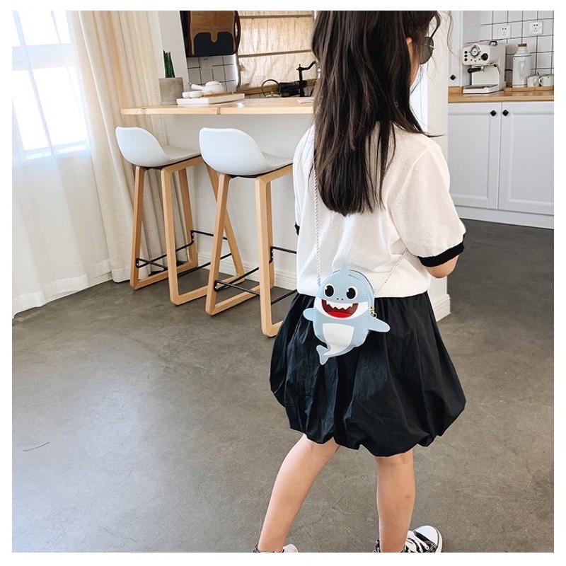 Túi đeo chéo hình chú cá BABY SHARK dễ thương cho bé gái