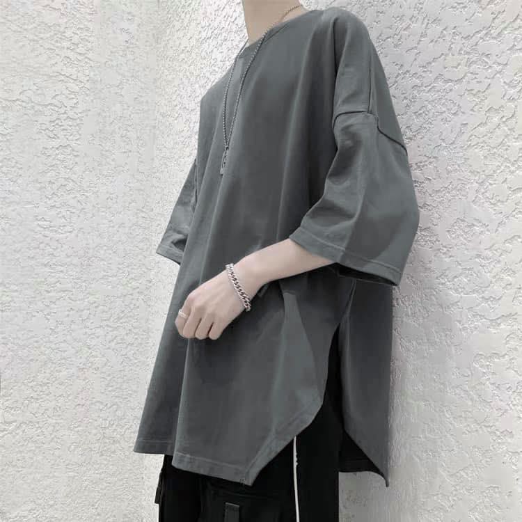 Áo phông xẻ tà unisex ODIN dành cho nam nữ, áo thun dáng basic tay lỡ form rộng chất thun mềm thỏa mái năng động | BigBuy360 - bigbuy360.vn