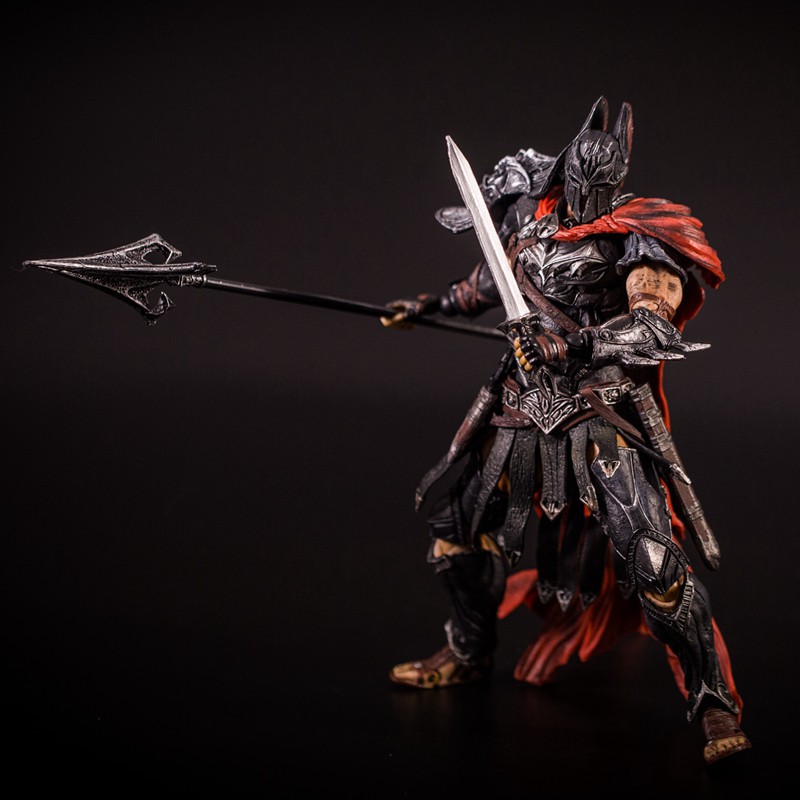 Mô hình Batman Sparta Warrior DC Comics Play Arts 25cm - PAK
