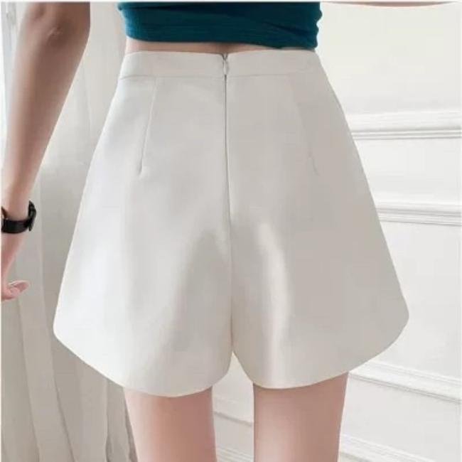 Quần short nữ ống rộng cạp liền, quần short ống loe cạp cao khoá sau vải tuyết mưa cao cấp - Mia Shore M611