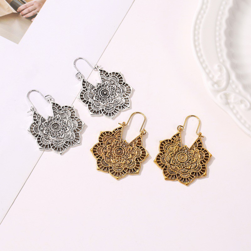 Đôi Bông Tai Họa Tiết Hoa Thời Trang Cho Nữ