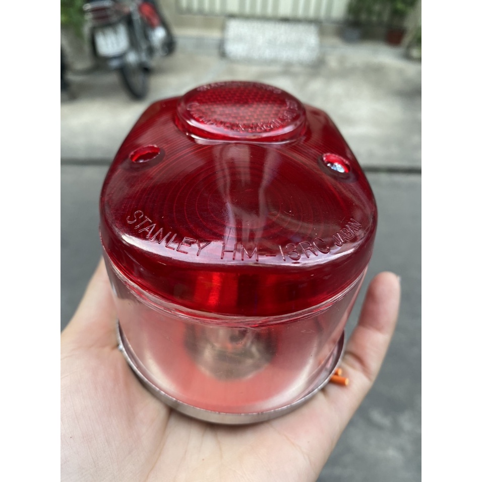 ĐÈN HẬU XE CUB 81