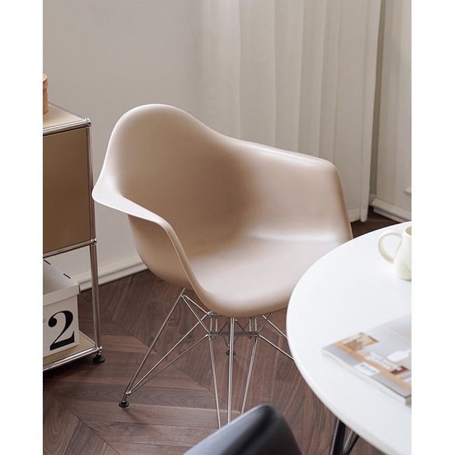 Ghế phòng ăn Eames Chair - Ghế bành trang trí studio phong cách Bắc Âu