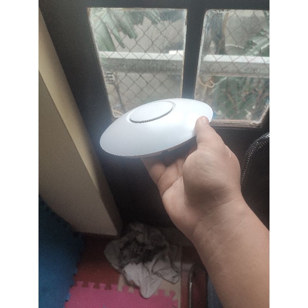 BỘ PHÁT WIFI 5GHZ UNIFI AC LITE 100 NGƯỜI DÙNG