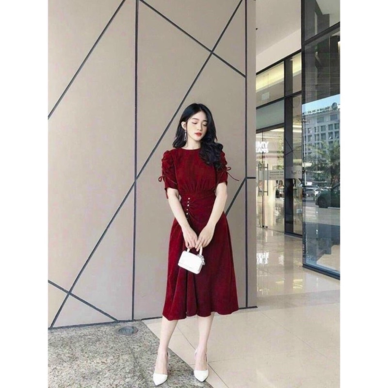 Đầm đỏ nhung rút eo đính ngọc trai