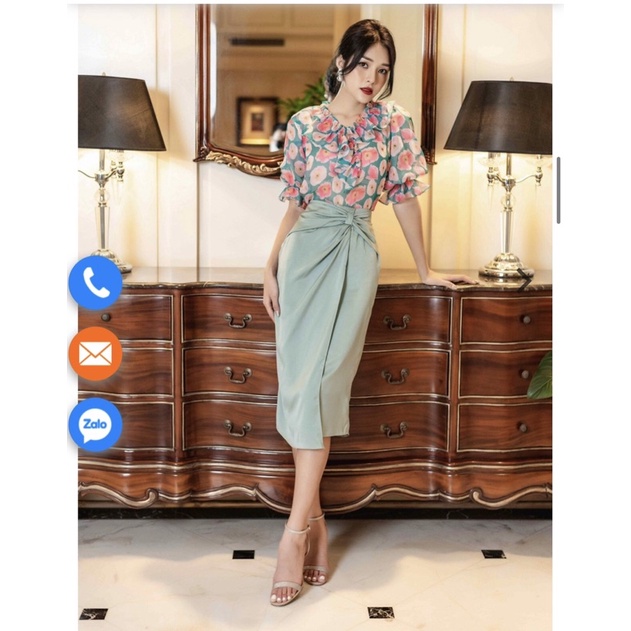 NeVa newtag áo và chân váy size M/L nguyên tag