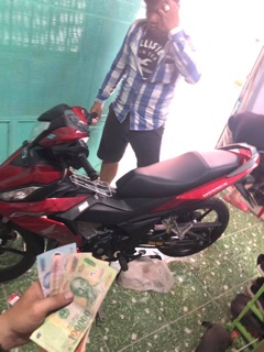 DÀN ÁO WINNER ĐỎ 2017 PHỐI ĐEN BÓNG