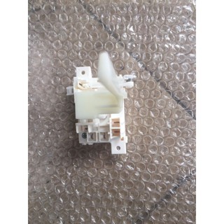 Khoá cửa máy giặt Hitachi