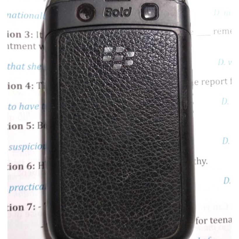 Điện thoại blackberry 9700 bold