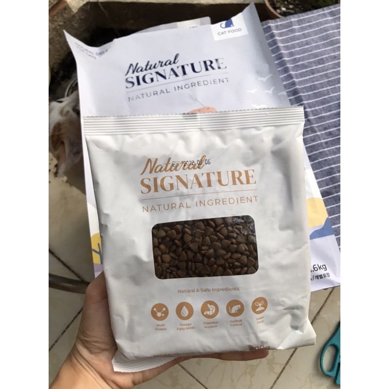 Hạt hữu cơ cho mèo cao cấp Natural Signature gói nhỏ 200g