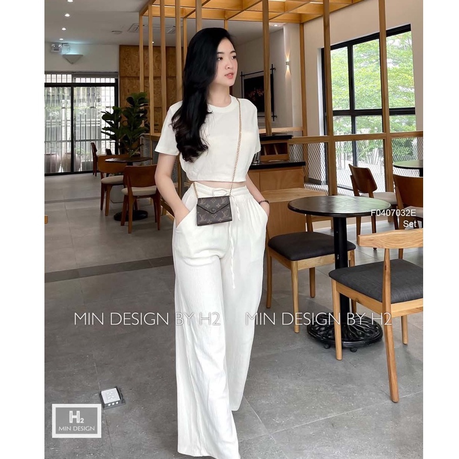 Set áo croptop khoét lưng tay con+ quần suông!