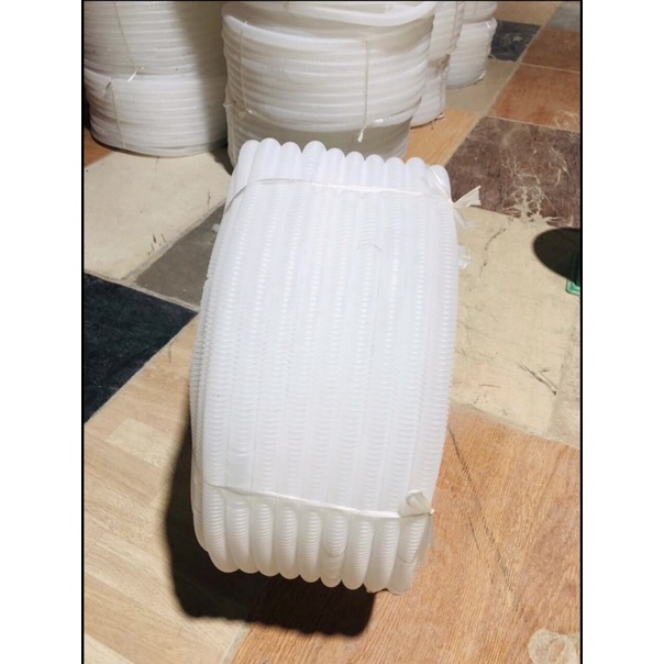 Ống ruột gà thoát nước thải điều hoà bán theo mét.