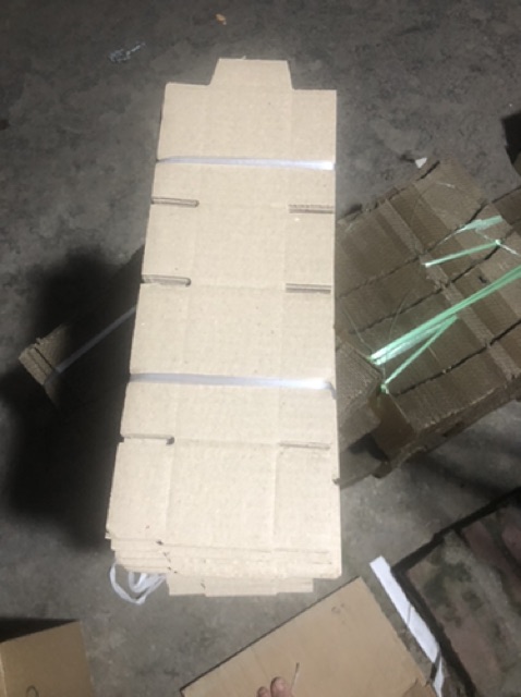 10x6x6 hộp carton đóng hàng giá rẻ(giá 750 đồng)