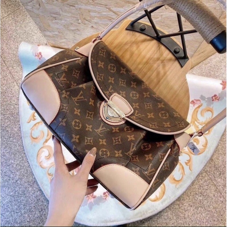 Túi đeo vai lệ vy